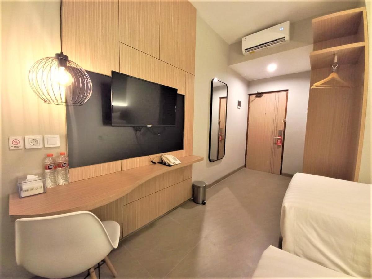 Tuban  Front One King Hotel Tuban מראה חיצוני תמונה